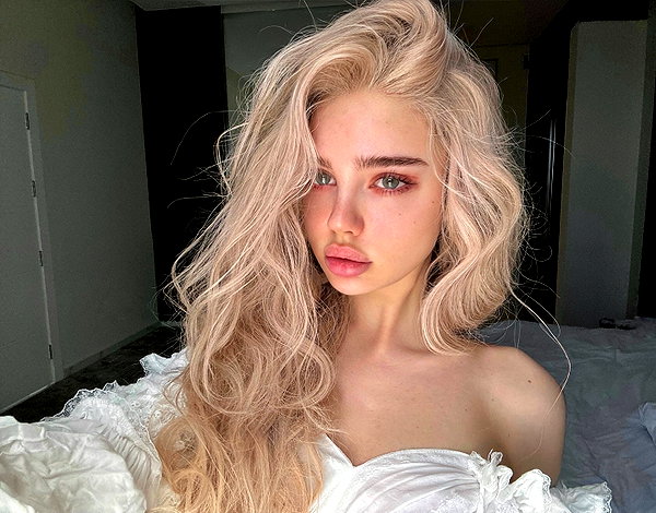 aly.revolver instagram image archive image