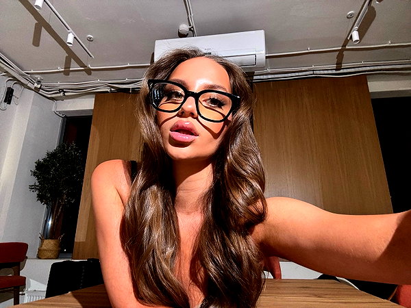 ariana_vomi instagram image archive image