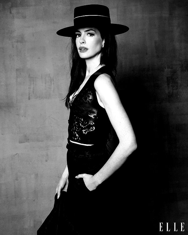 annehathaway instagram image archive image