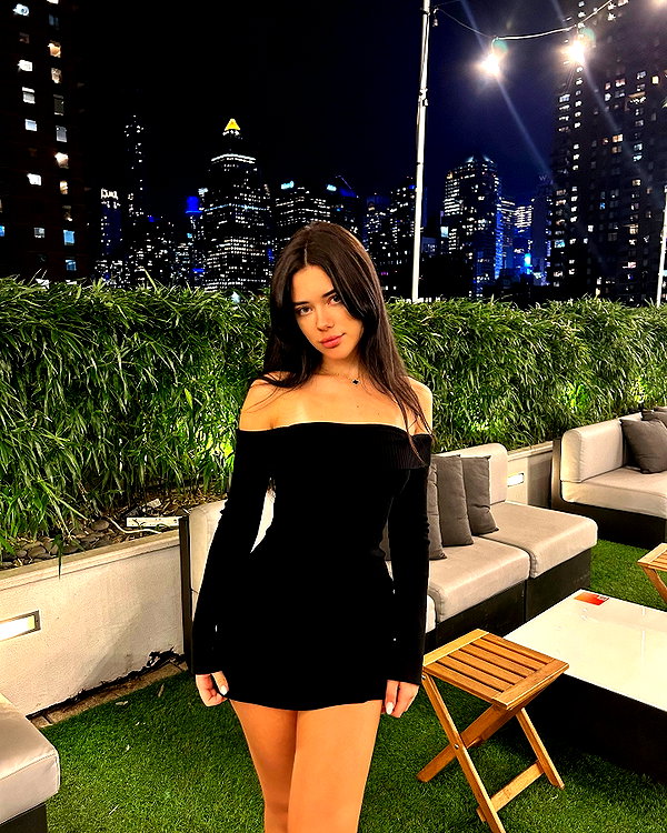 vanessa.rhd instagram image archive image