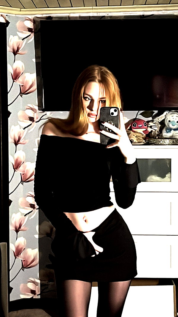 d.ddomyn instagram image archive image