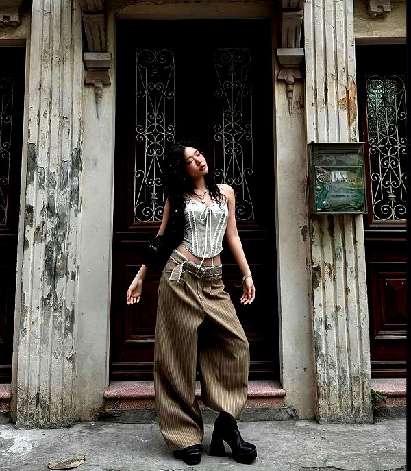 lyhythuedoxinh instagram image archive image