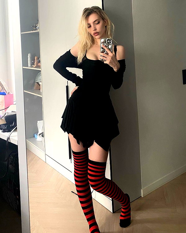 anya4everr instagram image archive image