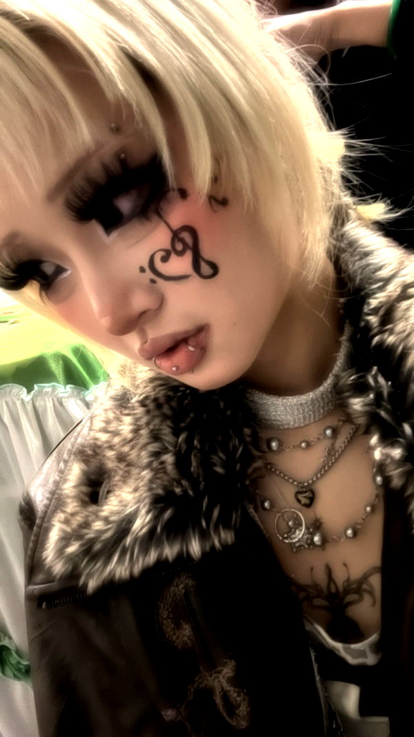 angelwithashotgunxx archive image