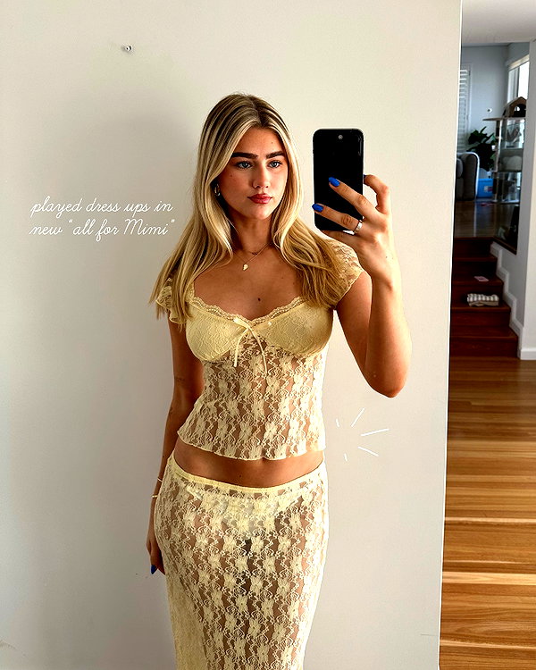 sophadophaa_ instagram image archive image