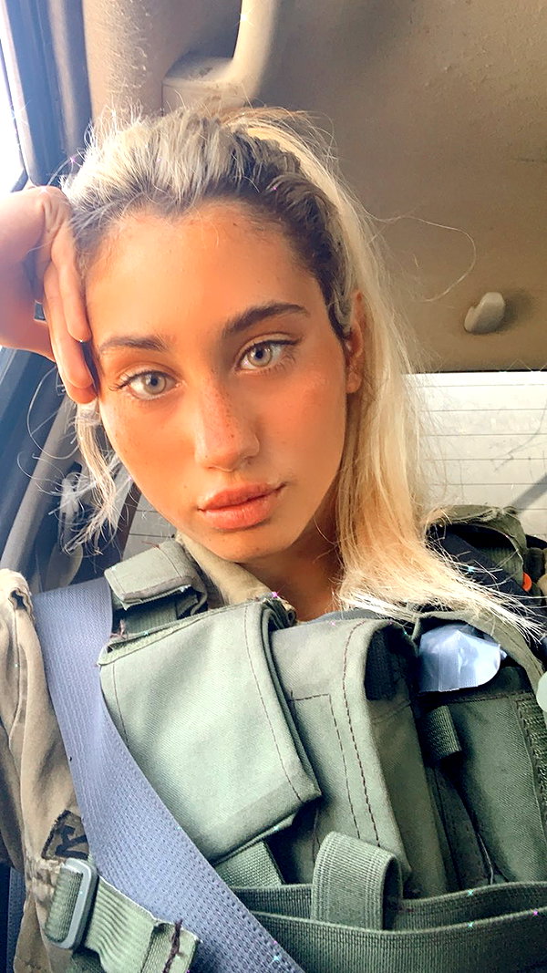Archived image from @refaella_twina on Instagram
