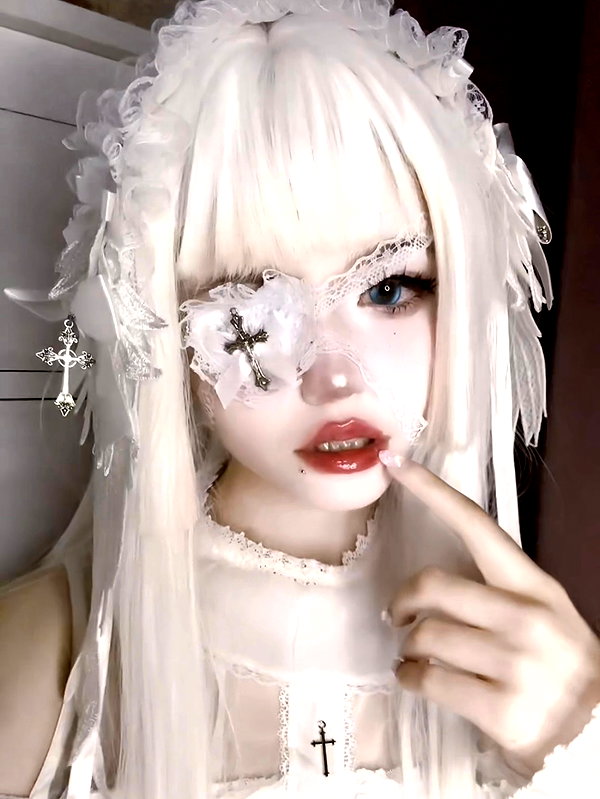 mie.llune instagram image archive image