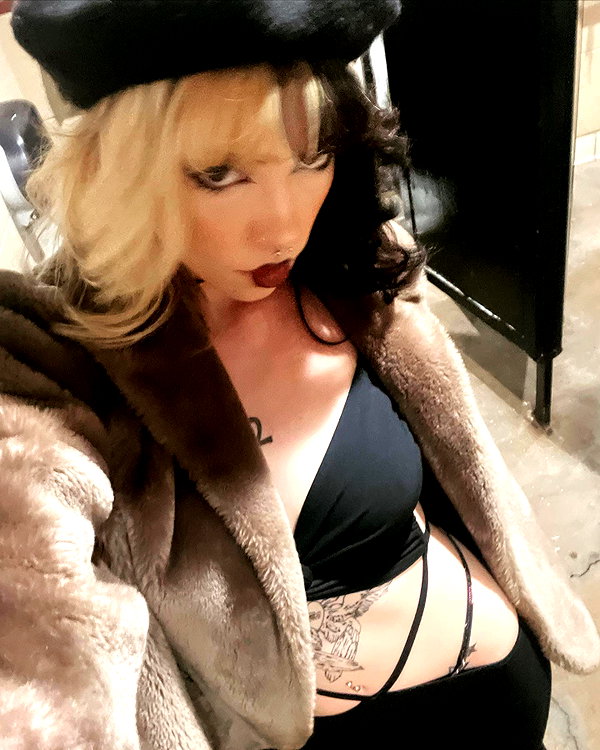 haileylayfield instagram image archive image