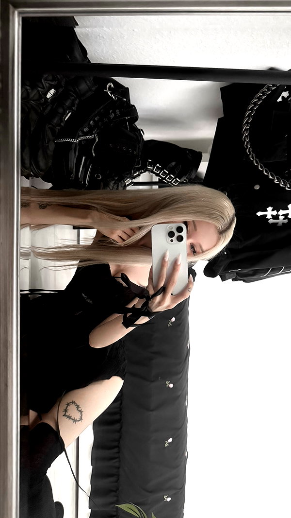 _lia.moon archive image