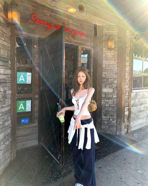 daxbin instagram image archive image