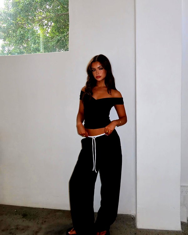 oliviaphillipps instagram image archive image