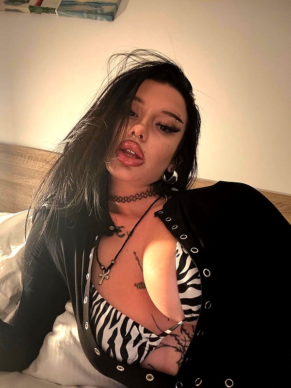 shawtysuzi instagram image archive image