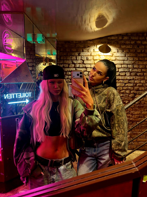 sophiecharlotth instagram image archive image
