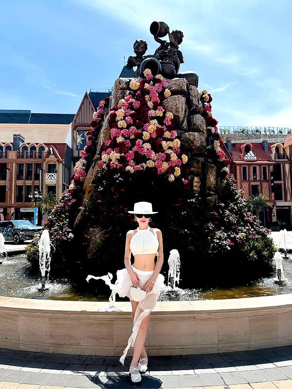 lyhythuedoxinh instagram image archive image