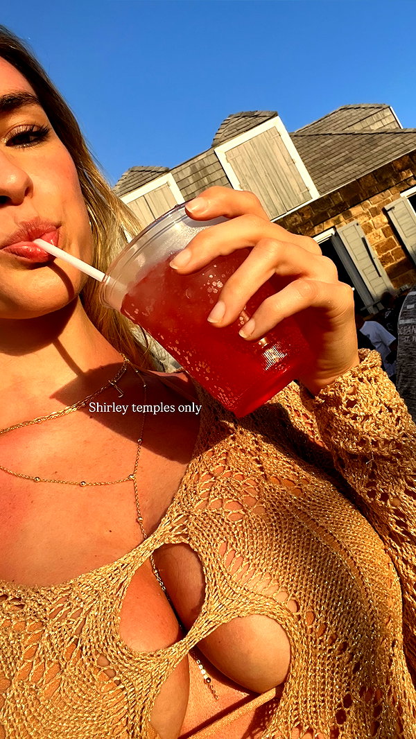 kaylasimmmons instagram image archive image