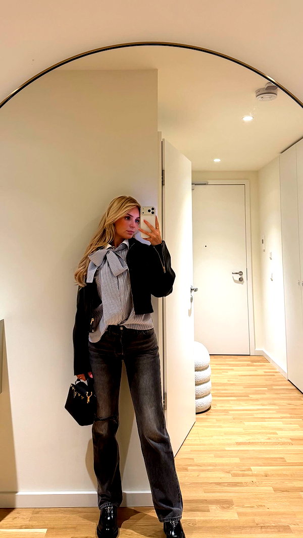 alexis.blond instagram image archive image