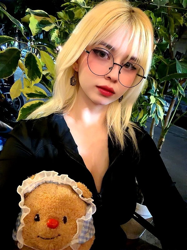 luly1980s instagram image archive image