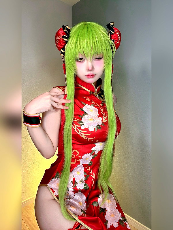 purinn_cos instagram image archive image