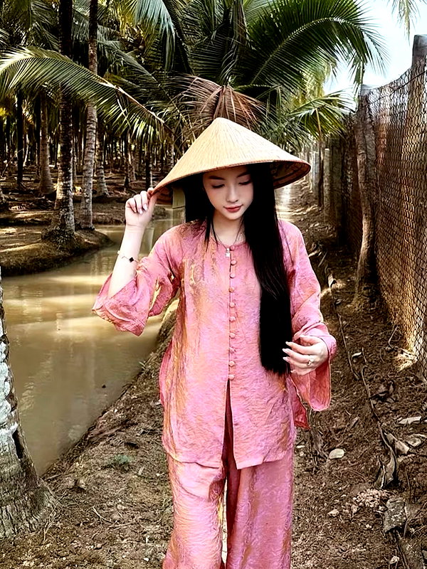 lyhythuedoxinh instagram image archive image