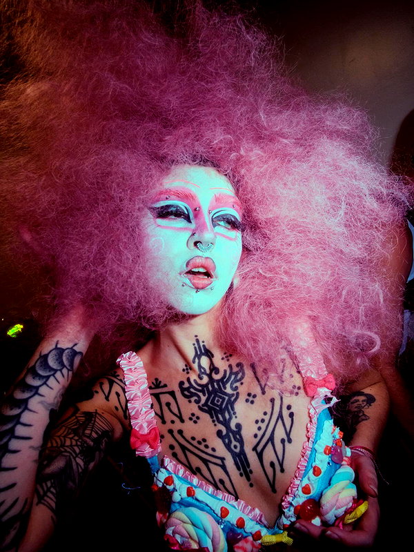 Archived image from @noyrll on Instagram
