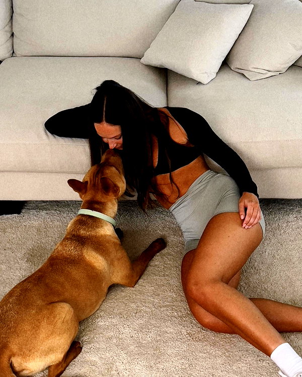 olivia.mathers instagram image archive image
