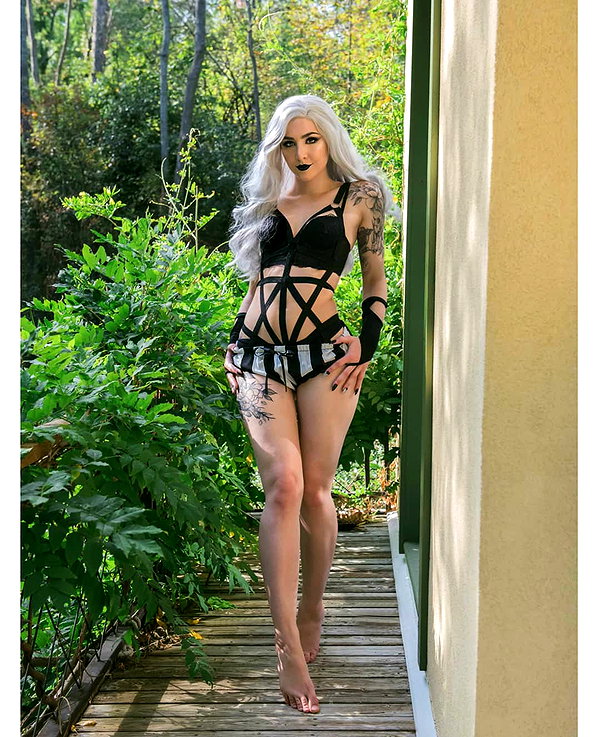 luxlo.xo instagram image archive image
