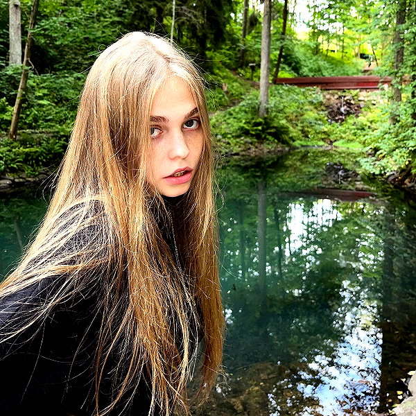 llinolinaa instagram image archive image