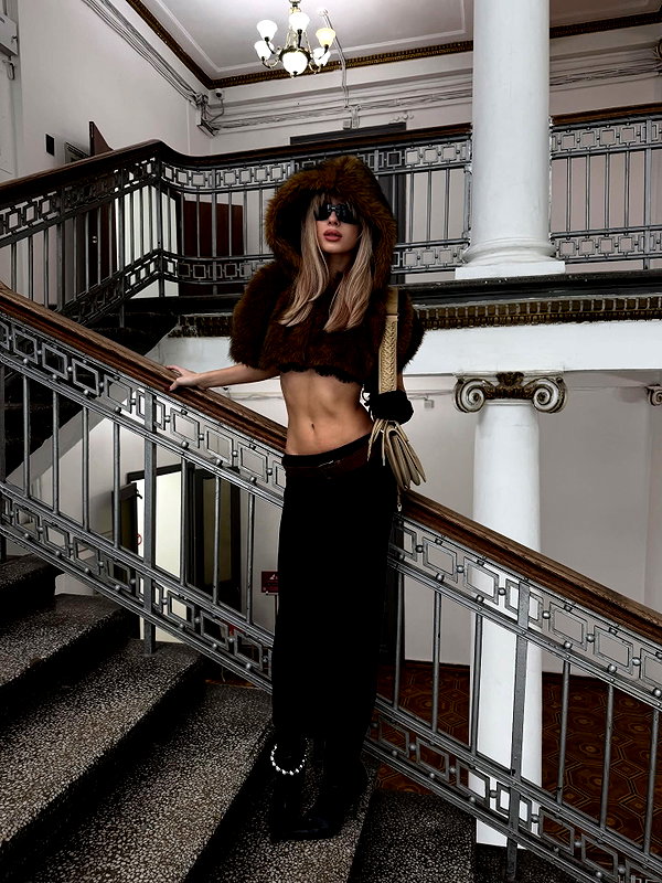 kkwwwv instagram image archive image