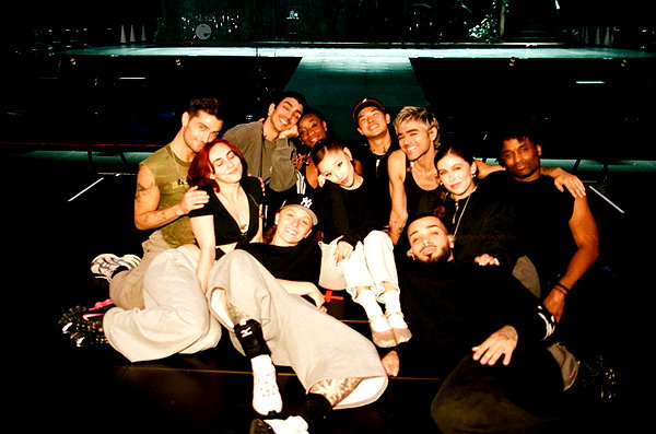 arianagrande instagram image archive image
