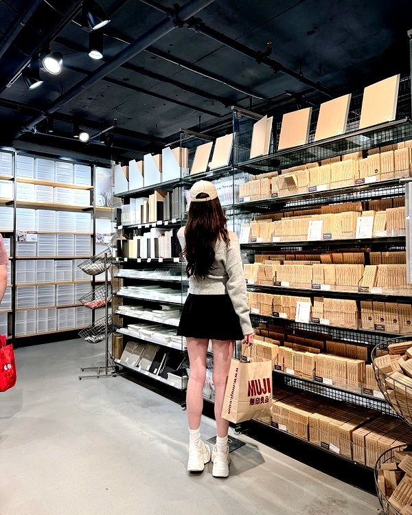 1uvgabi instagram image archive image
