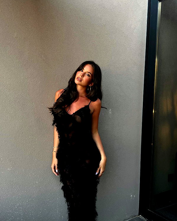 zoeliss instagram image archive image