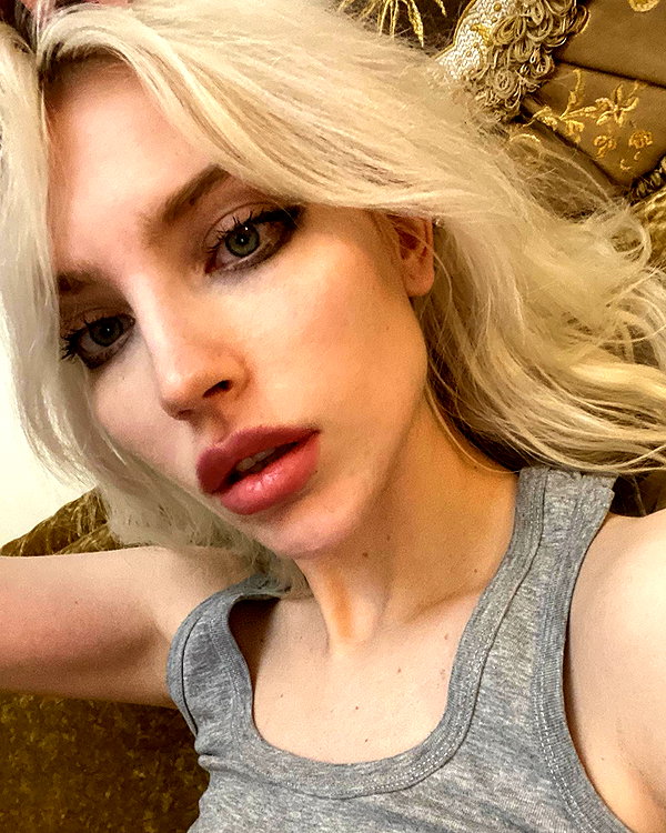 anya4everr instagram image archive image