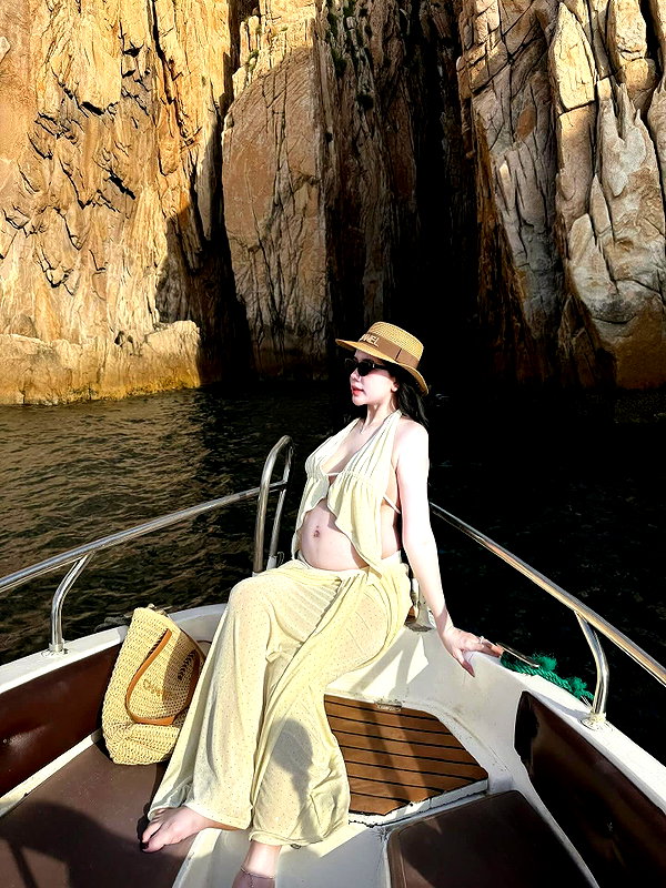 lyhythuedoxinh instagram image archive image