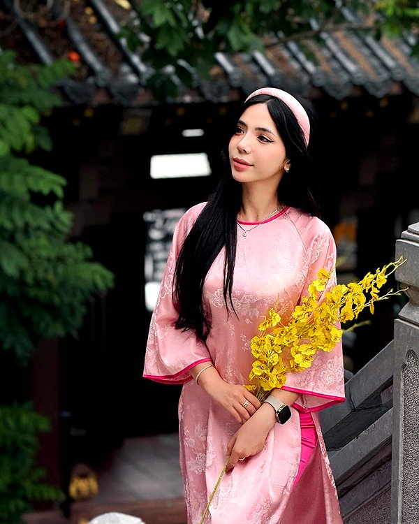 lyhythuedoxinh instagram image archive image