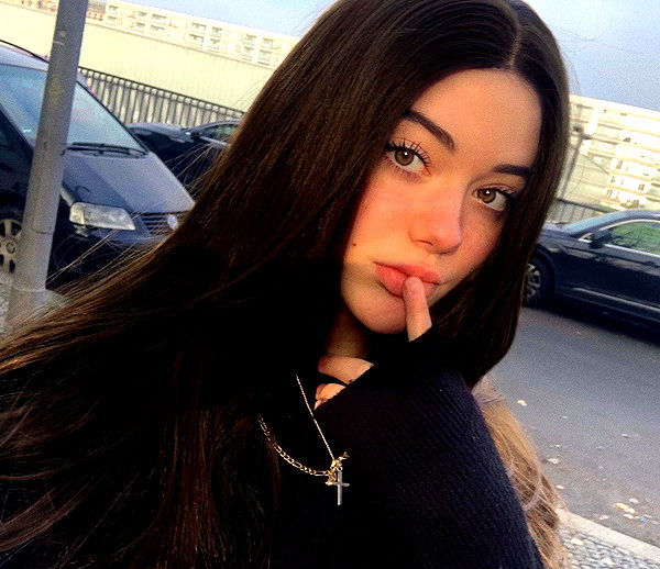 vanessa.rhd instagram image archive image
