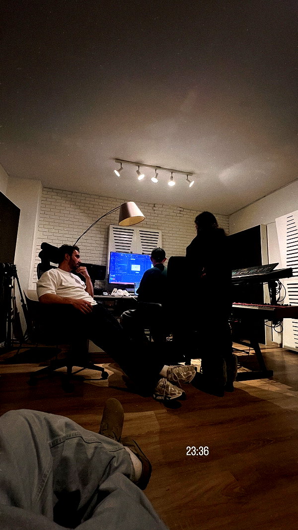 annazak12 instagram image archive image