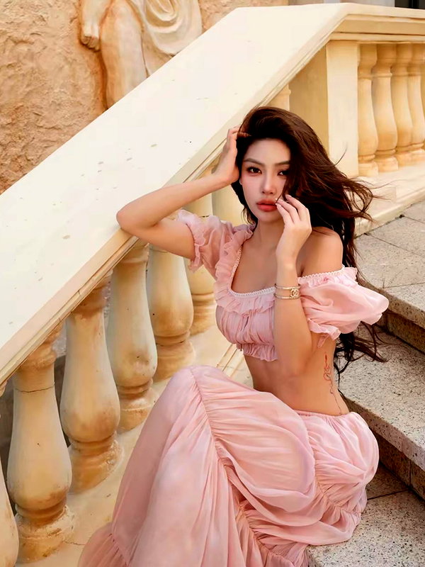 lyhythuedoxinh instagram image archive image