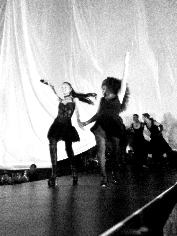 arianagrande instagram image archive image