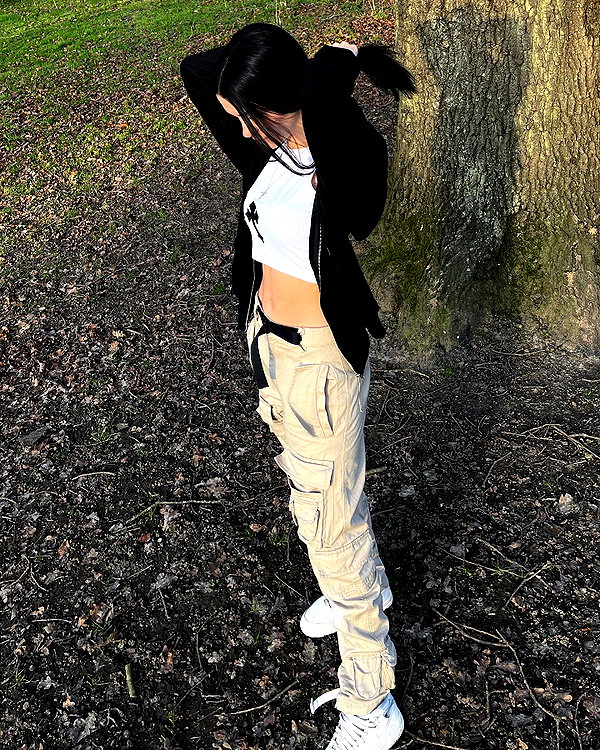 alice_hez instagram image archive image