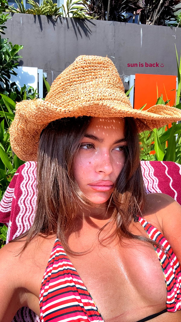 oliviaphillipps instagram image archive image