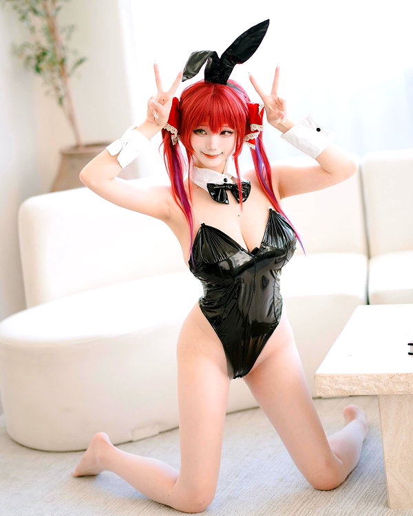 xier_cos instagram image archive image