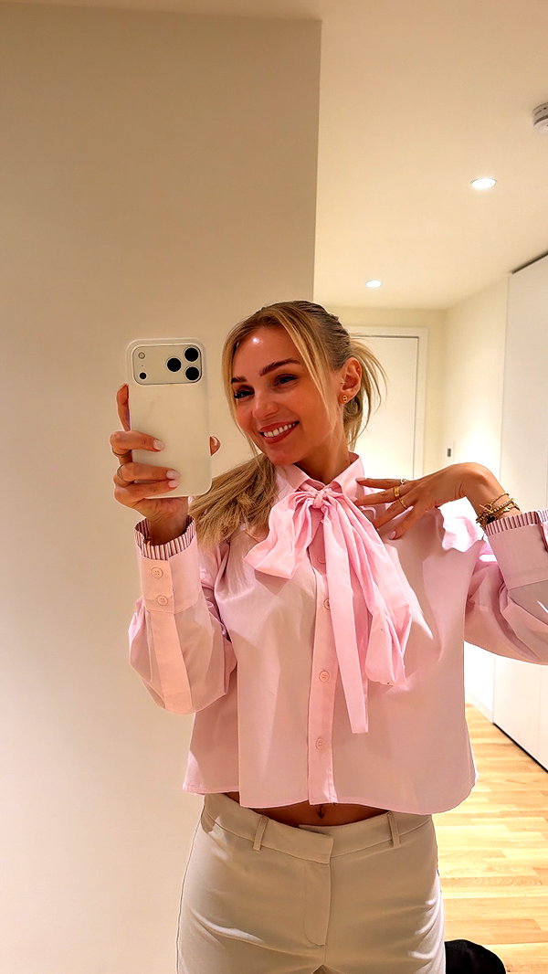 alexis.blond instagram image archive image