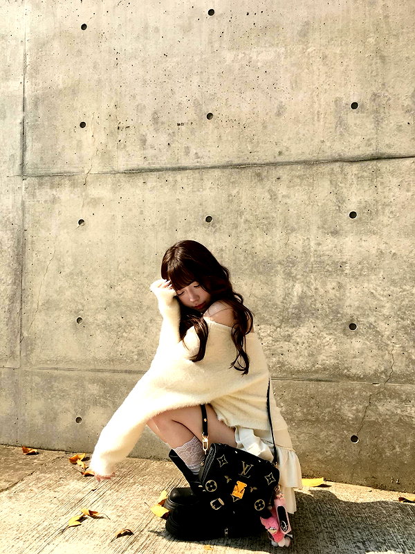 e.11lie archive image