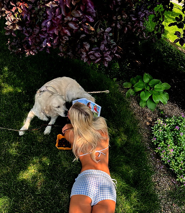 livvydunne instagram image archive image