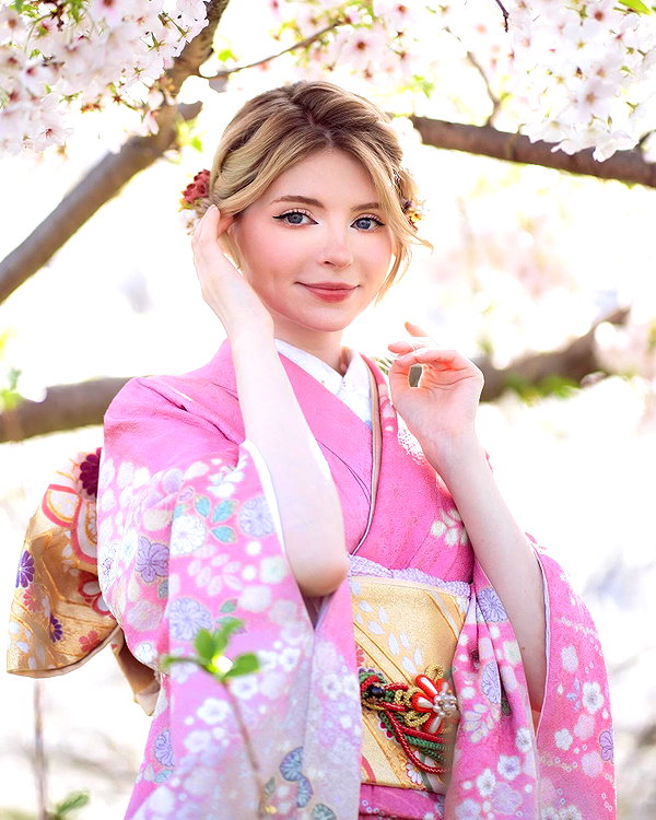 peachmilky_ instagram image archive image