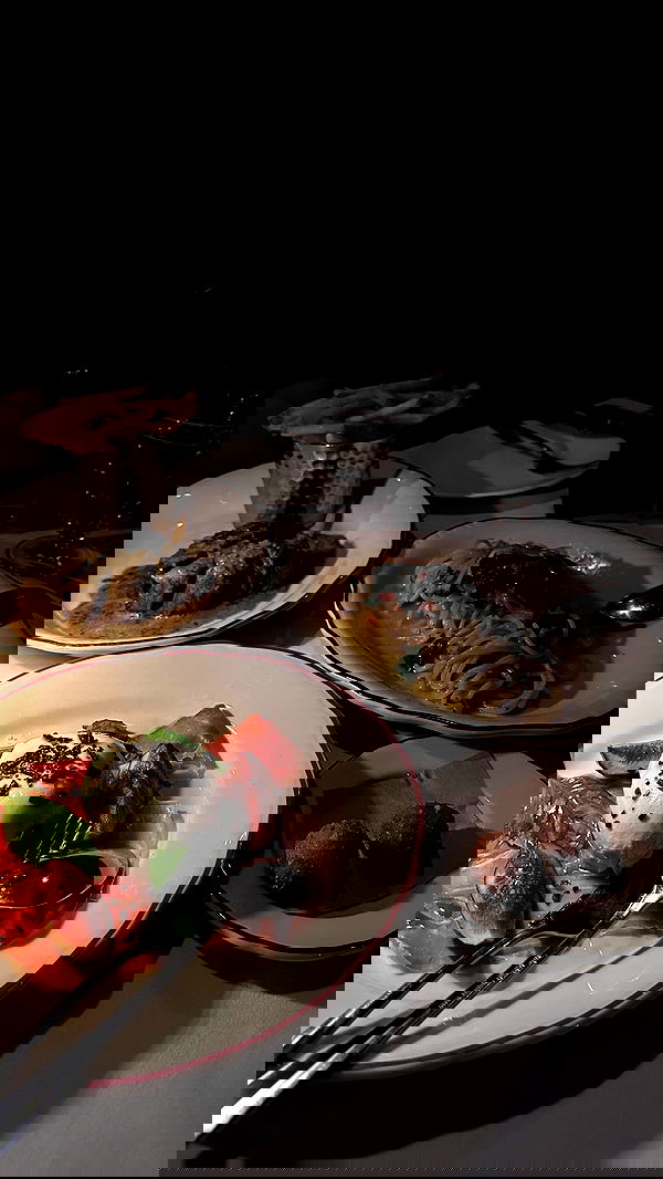 giangg._ giangg._ archive image