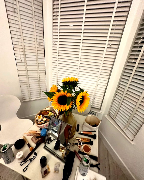 oliviaphillipps instagram image archive image