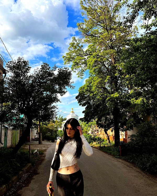 dalivrot instagram image archive image