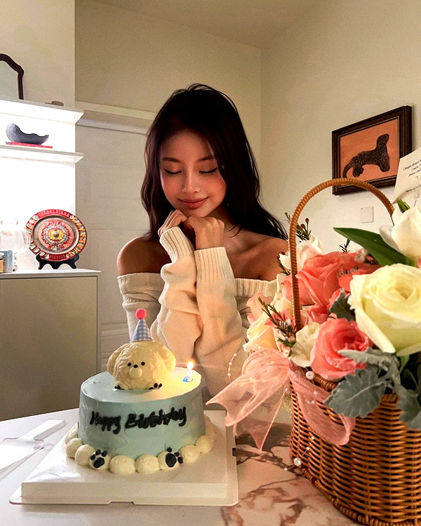 ll.lu1s instagram image archive image