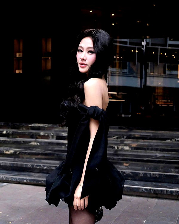 lyhythuedoxinh instagram image archive image